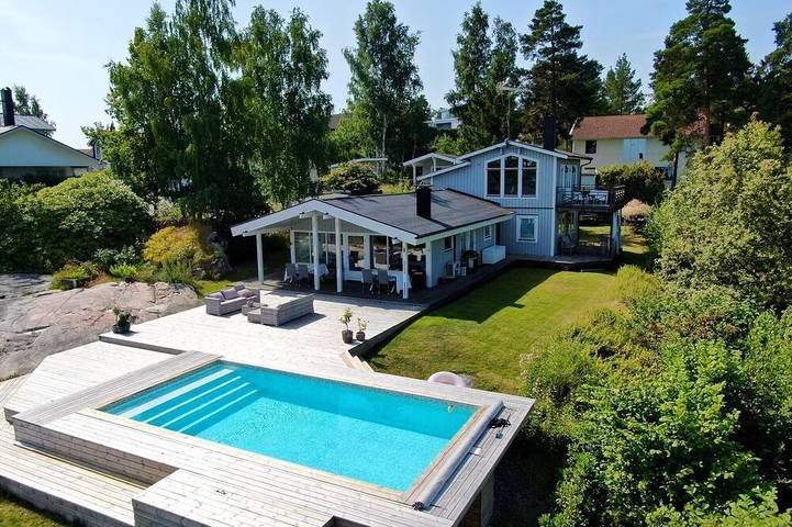 Ferienhaus für 10 Personen, mit Balkon und Garten in Vaxholm