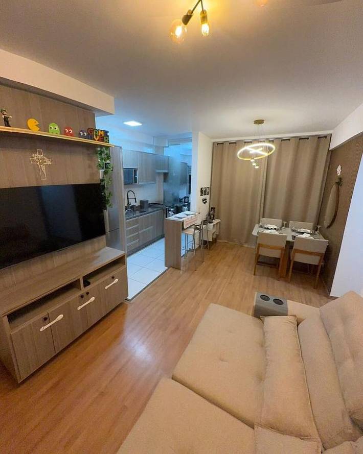 Casas e apartamentos de temporada para 6 pessoas, com piscina infantil e vista e ainda balcão and piscina, adaptado a crianças em Londrina