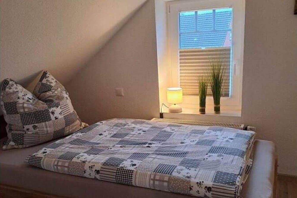 Hütte mit 2 Schlafzimmer in Upgant-Schott, Nordseeküste
