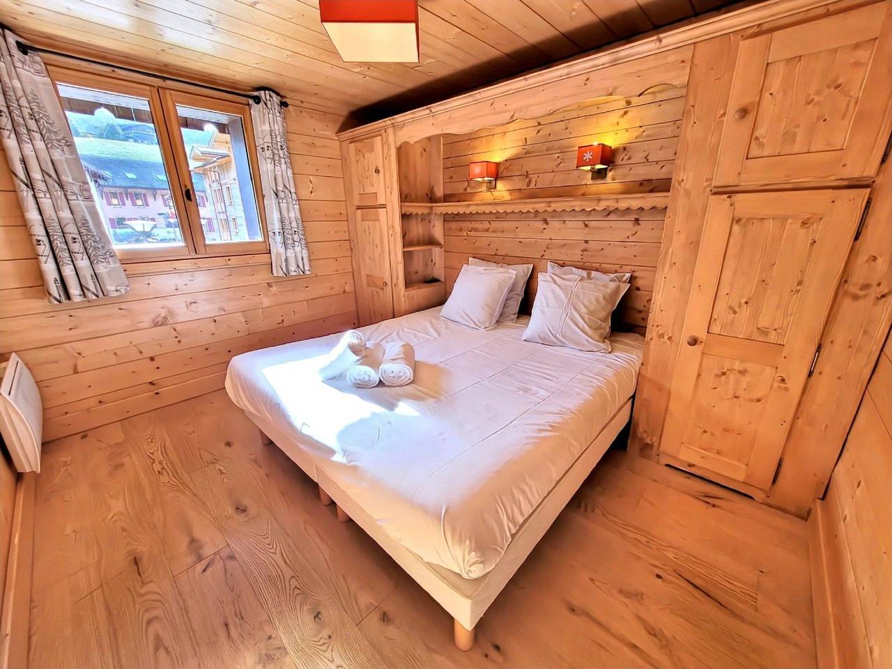 Entire apartment, Spacious T3+cabine in central Les Gets, 7 people, near slopes, comfort in Les Gets, Les Portes du Soleil