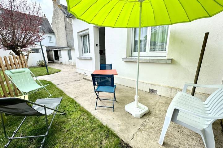 Ganze Wohnung, Ferienwohnung für 2 Personen mit Garten in Port-Louis, Côte des Mégalithes