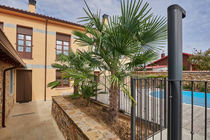 Chambre pour 2 personnes, avec balcon et jardin - 1