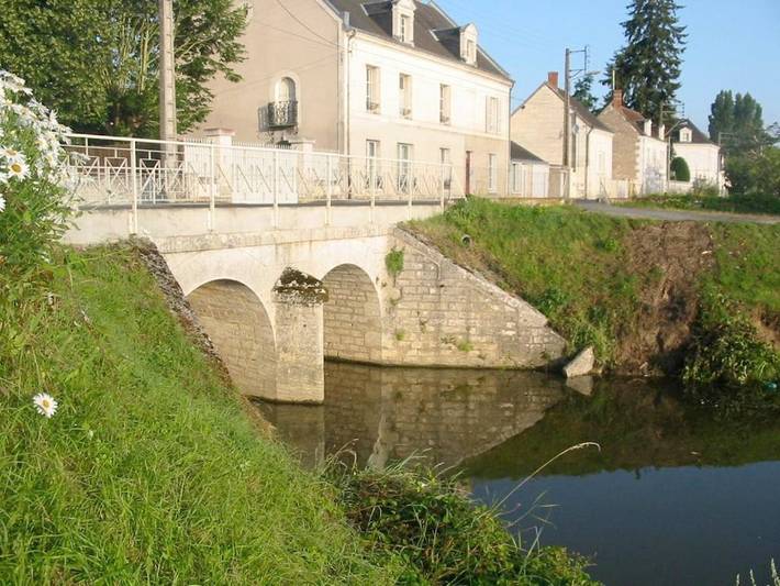 Chambre d’hôte pour 2 personnes, avec jardin ainsi que vue sur le lac et vue à Saint-Aignan - 4