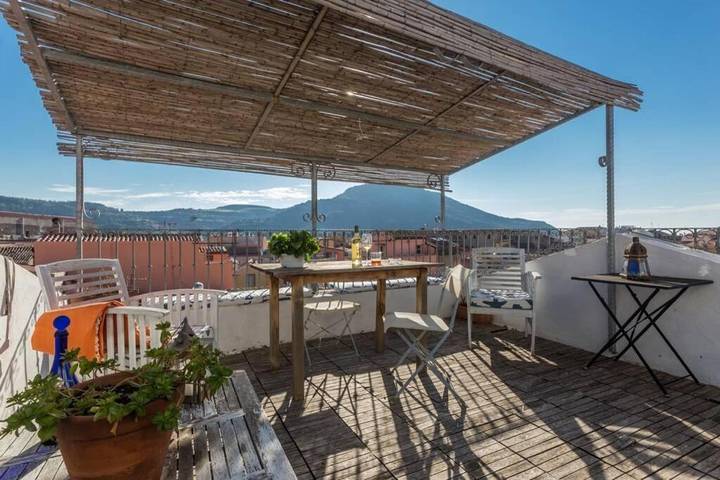 Gîte pour 8 personnes, avec vue et balcon à Bosa - 2