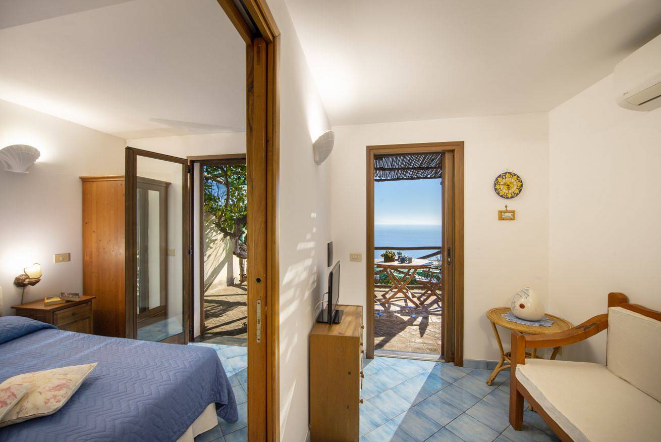 Ganze Wohnung, Ferienwohnung für 2 Personen mit Balkon/Terrasse in Praiano, Amalfiküste