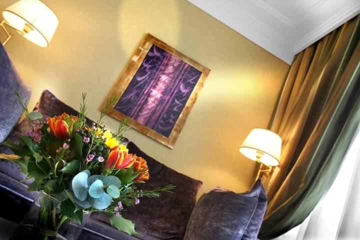 Hôtel pour 2 personnes, avec jacuzzi et sauna ainsi que terrasse et piscine dans Thermes de Royat Chamalières - 3