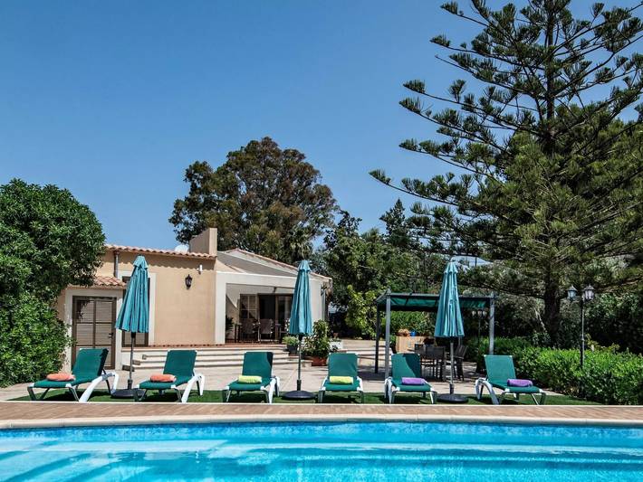 Villa für 8 Personen, mit Garten und Pool - 1