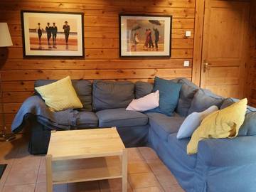 Gîte pour 14 personnes, avec terrasse dans La Tania