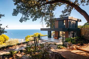 Villa pour 6 personnes, avec vue ainsi que piscine et terrasse, animaux acceptés à La Turbie