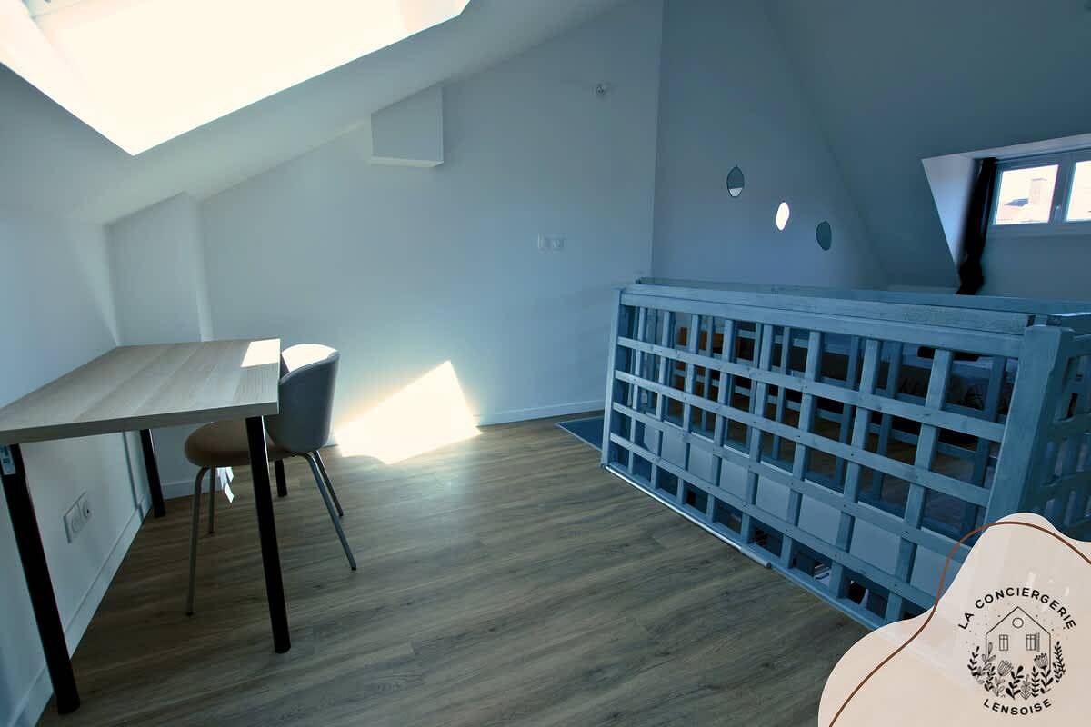 Ganze Wohnung, Chez Jean 2, hyper centre, wifi, 2 pers, Bollaert in Lens, Lens und Umgebung