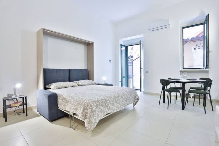 Ferienwohnung für 2 Personen, mit Balkon/Terrasse in Salerno - 3