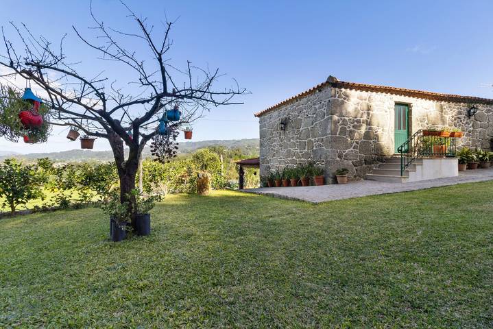 Holiday Home 'Casa Do Soutinho' with Mountain View, Private Terrace and Air Conditioning in Gemieira, Viana do Castelo District