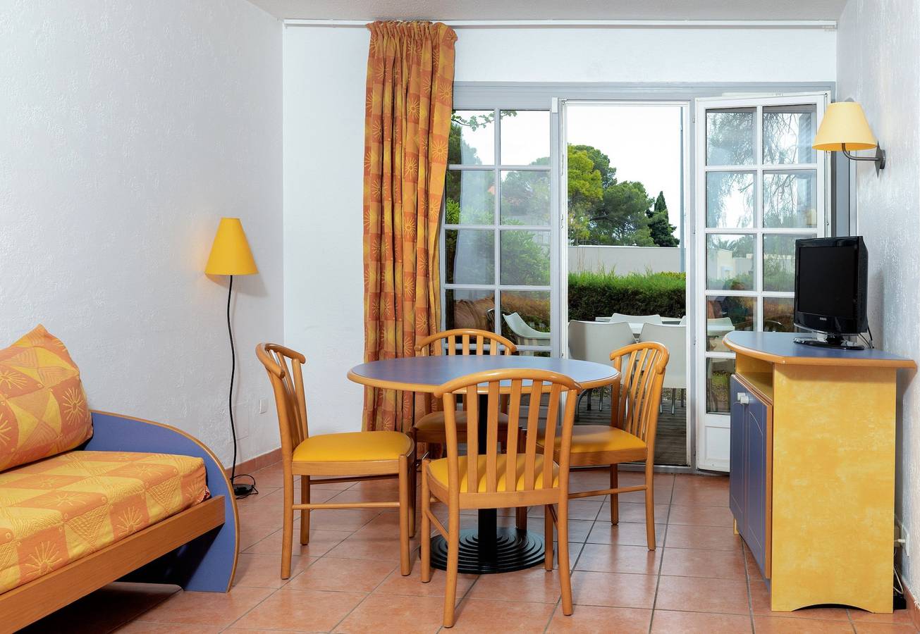 Location De Vacances pour 4 Personnes dans Boulouris, Saint-Raphaël