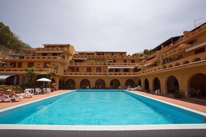 Appartamento vacanze per 6 persone, con terrazza e piscina - 1
