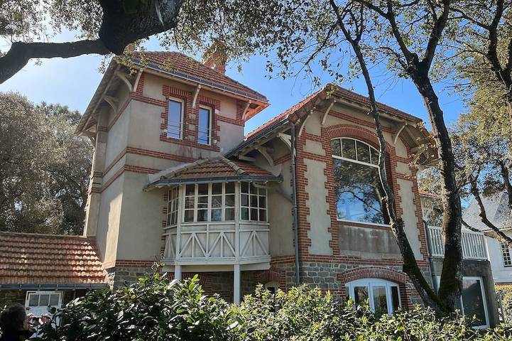 Location de vacances pour 12 personnes, avec Terrasse et Jardin dans Plage des Souzeaux