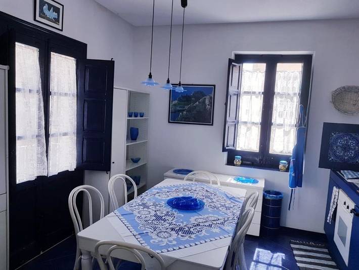 Gîte pour 7 personnes, avec vue et terrasse, animaux acceptés à Favignana - 3