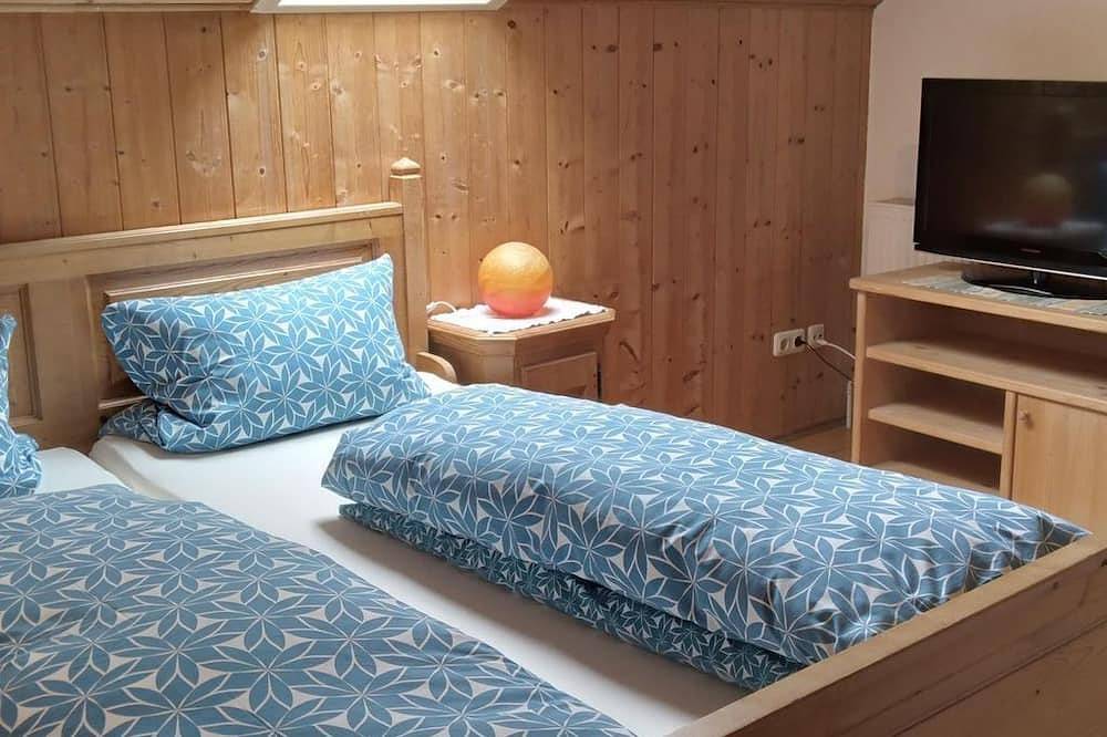 Ganze Wohnung, Ferienwohnung am Marienbrunnen - Ferienwohnung (2 Schlafz.) in Bad Bayersoien, Bayerische Alpen
