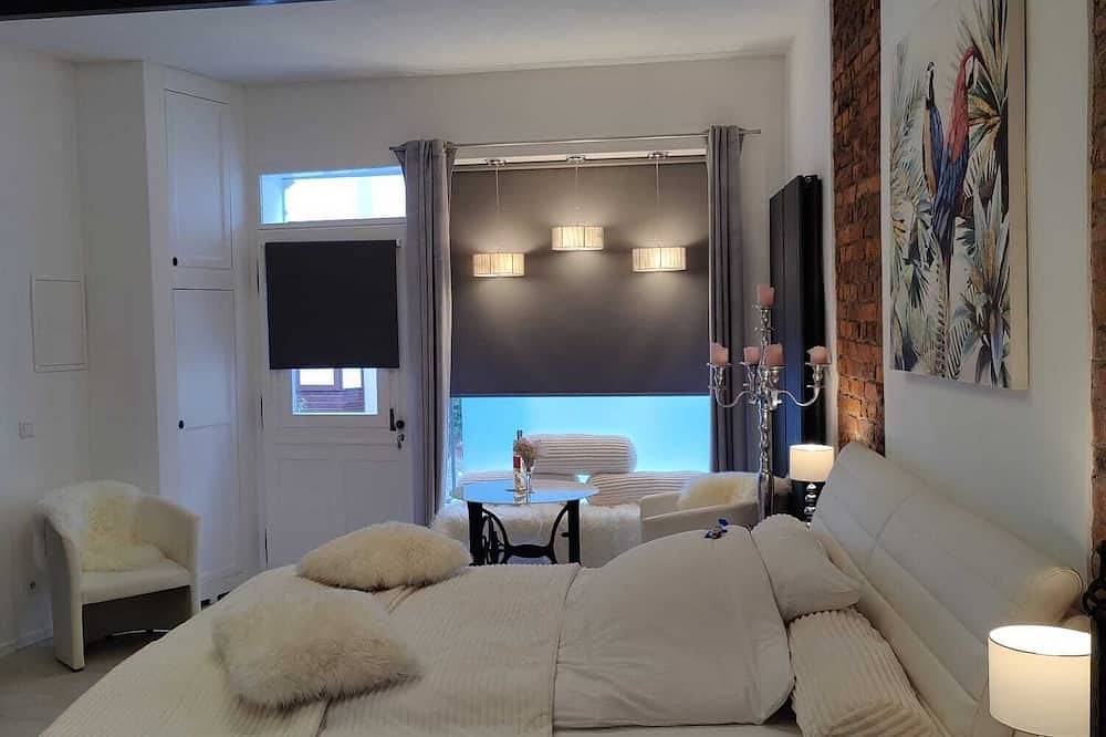 Ganze Wohnung, 30 qm Loft Altstadt Oberurselmitten in der historischen Altstadt Oberursel in Oberursel (Taunus), Hochtaunuskreis