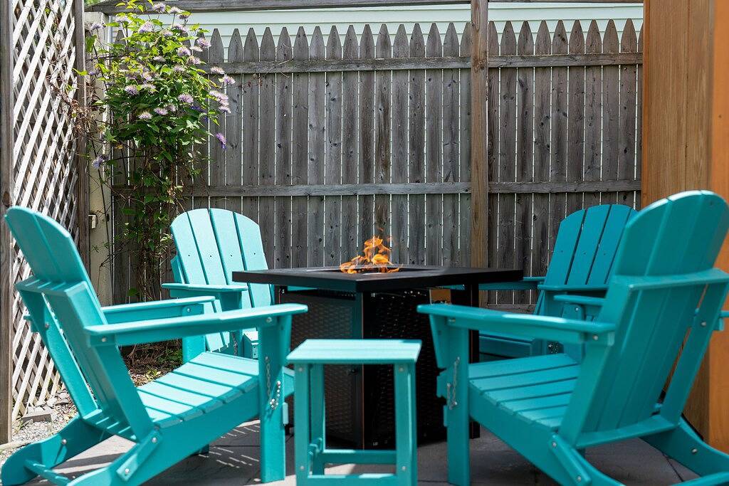 Beautiful Beach Cottage in Downtown Bristol in Bristol (RI), Bristol County