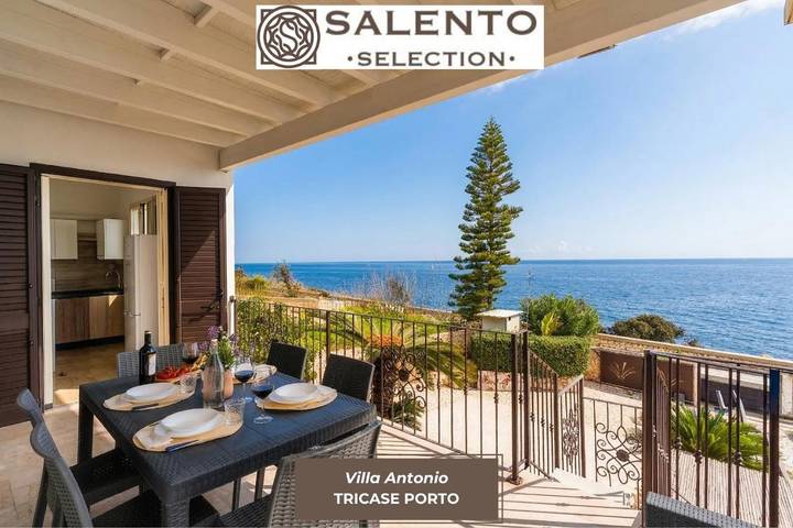 Location de vacances pour 7 personnes, avec terrasse ainsi que vue et jardin à Tricase