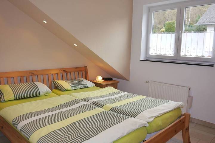 Ferienwohnung für 4 Personen, mit Garten und Sauna in Bullay - 2