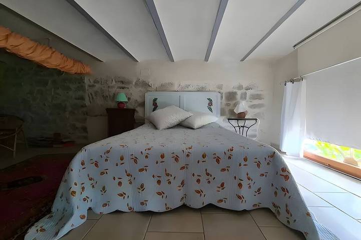 Location de vacances pour 15 personnes, avec terrasse et jardin à Courry - 4