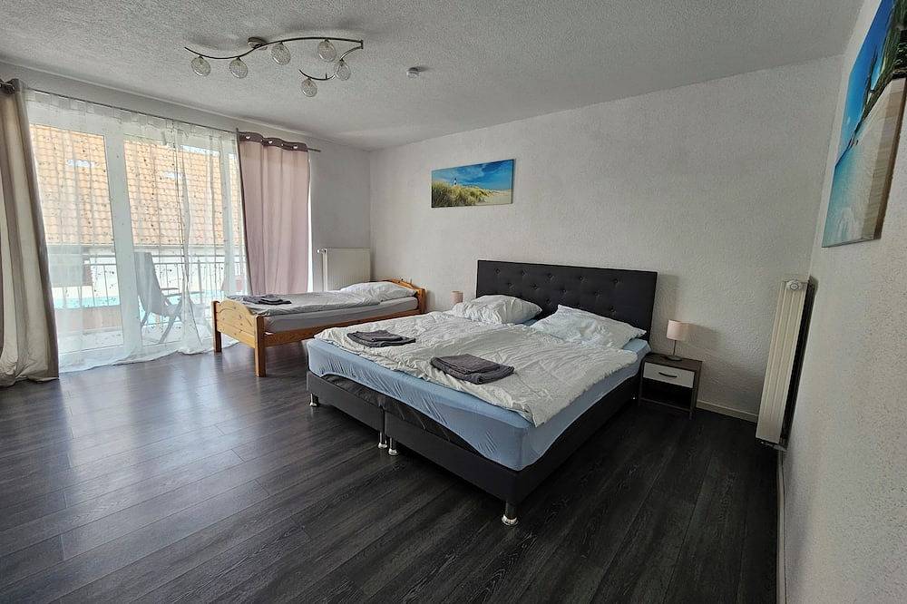 Ganze Wohnung, 150 qm große Ferienwohnung für bis zu 10 Personen in Kötz, Bayerisch Schwaben