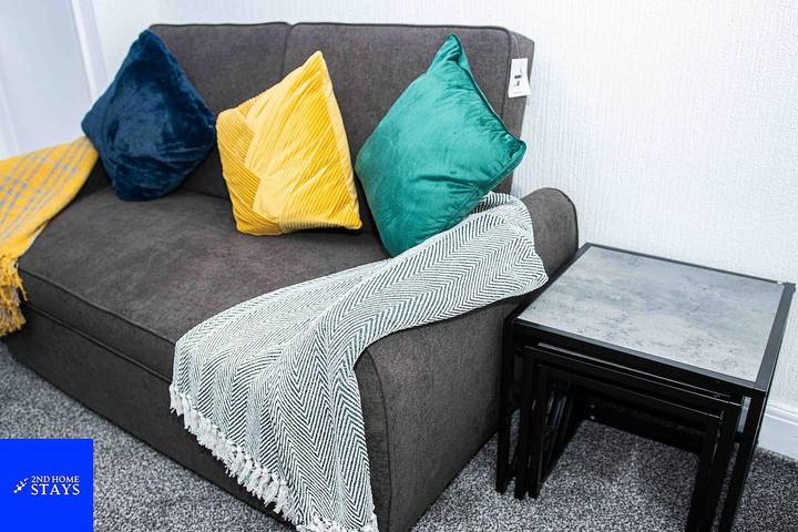 Holiday rental for 6 people, with Balcony and Terrace as well as Garden in Stoke-on-Trent