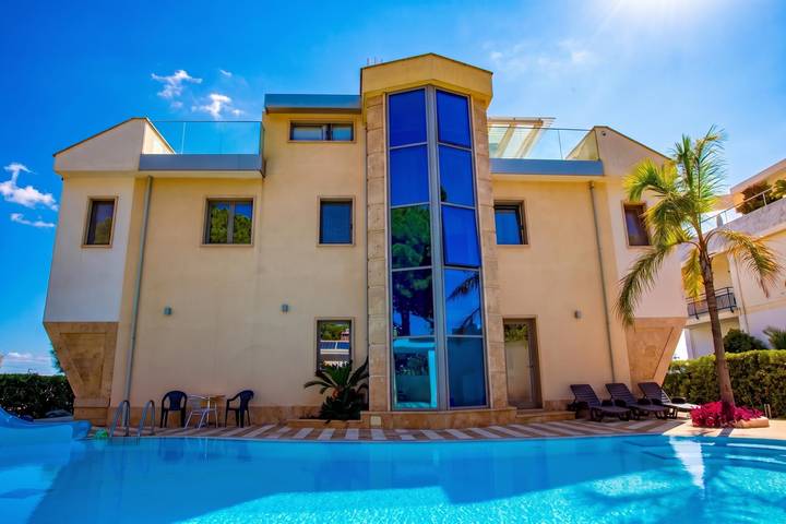 Villa per 19 persone a Terracina