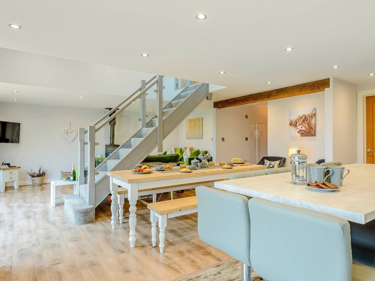 Holiday Rental for 11 People in Caldecott, Rutland