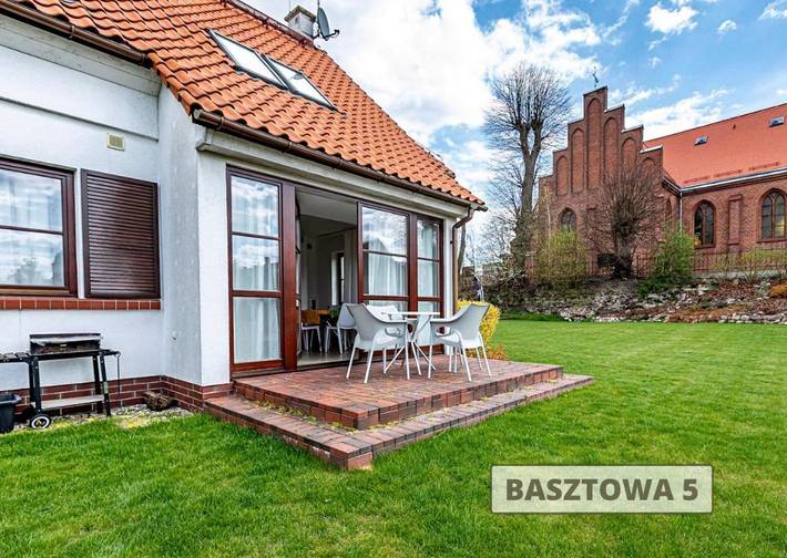 Dom dla 11 osób, z widok na jezioro i ogród oraz widok w Pasym