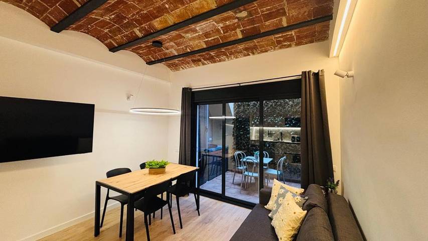 Apartamento para 5 personas, con terraza en Tarrasa