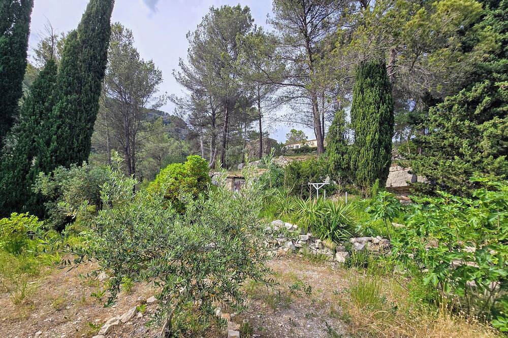 Family home in Provence in Fontaine-de-Vaucluse, Vaucluse