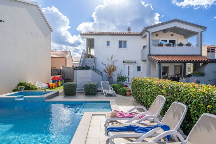 Gîte pour 5 personnes, avec piscine et terrasse à Vodnjan - 2