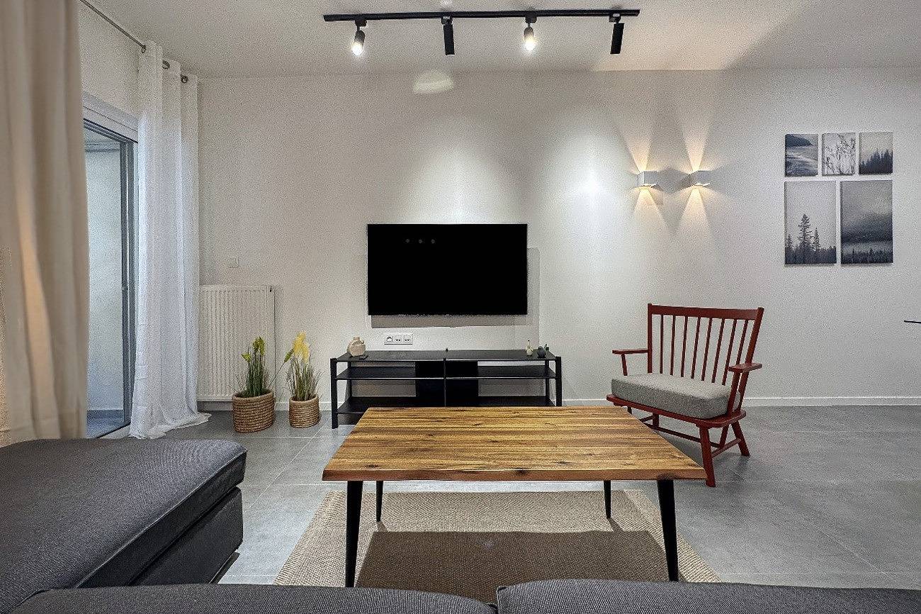 Appartement entier, Liv - Modern Comfort Oasis in Pagrati in Section centrale d'Athènes, Athènes