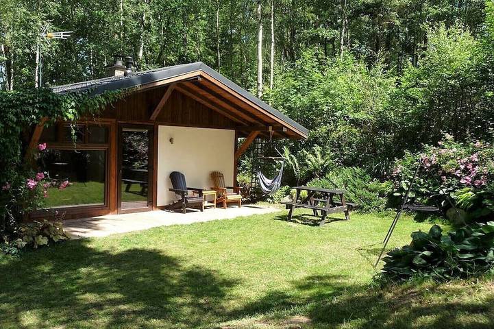 Ferienhaus für 3 Personen, mit Whirlpool und Terrasse sowie Garten, mit Haustier - 1