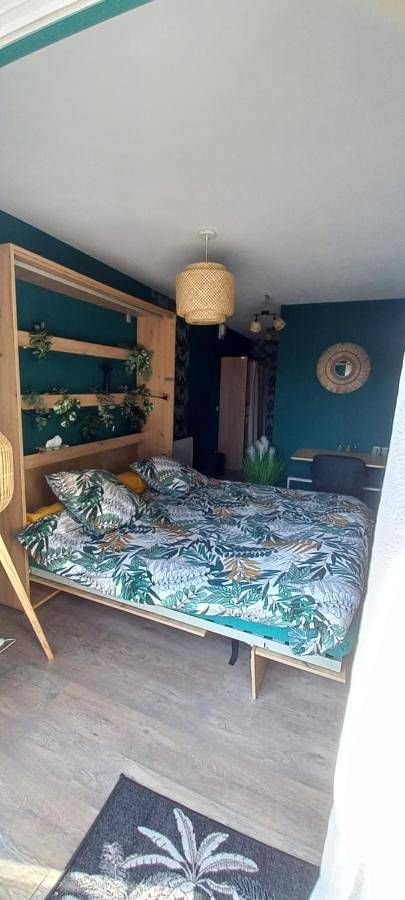 Gîte pour 2 personnes, avec piscine ainsi que jardin et terrasse à Véretz - 2