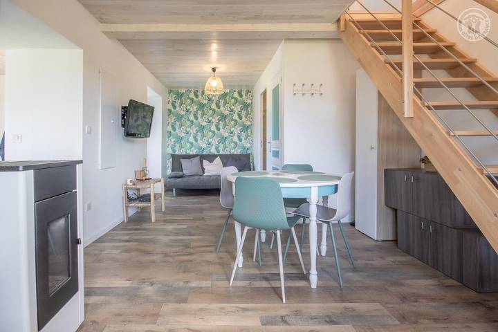 Gîte pour 4 personnes, avec jardin dans Saint-Genix-les-Villages - 4