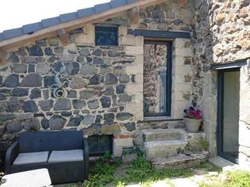 Gîte pour 2 personnes, avec jardin et vue à Fay-sur-Lignon