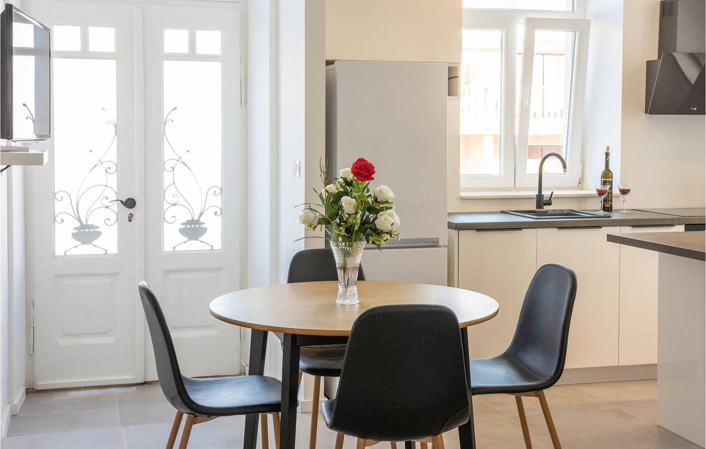 Appartement de vacances entier, Charmant appartement à 1,5 km de la plage : un logement confortable avec terrasse et équipements modernes in Split, Split-Dalmatie