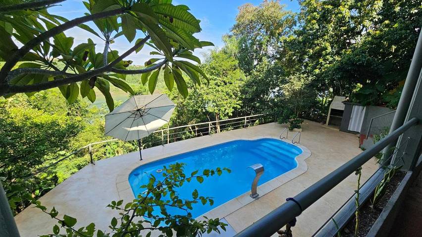 Location de vacances pour 10 personnes, avec balcon ainsi que vue et piscine, adapté aux familles à Puerto Iguazú - 2