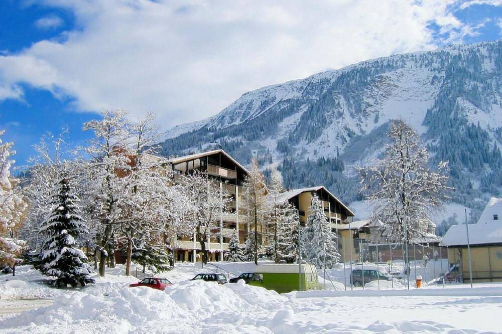 Ganze Wohnung, Gemütliche Ferienwohnung im Disentiserhof in Disentis, Surselva