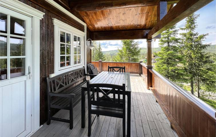Ferienhaus für 8 Personen mit Terrasse in Nordre Land