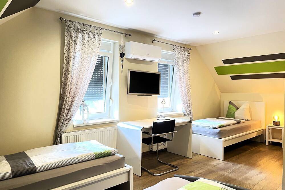 Ganze Wohnung, Zimmer 1 - Zimmer & Ferienwohnung Steuer in Lauta, Oberlausitz-Niederschlesien
