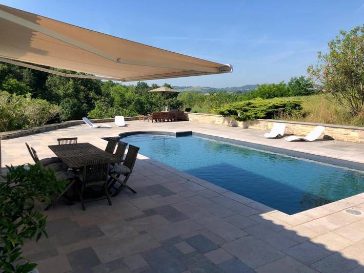 Gîte pour 2 personnes, avec piscine ainsi que jardin et vue à Sames - 3