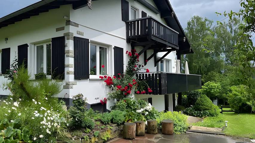 Ferienwohnung für 4 Personen, mit Balkon und Terrasse sowie Garten in Balve - 2