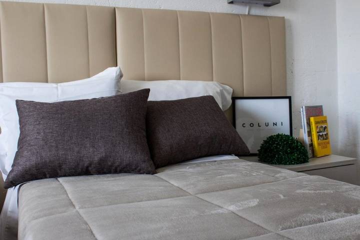 Appart’hôtel pour 3 personnes, avec sauna et piscine ainsi que jardin et vue, animaux acceptés