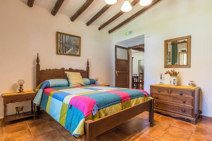 Maison avec piscine à la campagne 11 à 14 personnes, idéale pour groupes in Horcajo de Santiago, La Mancha