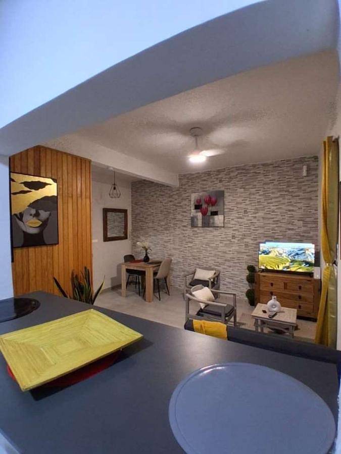 Gîte pour 2 personnes, avec terrasse à Pamandzi - 4