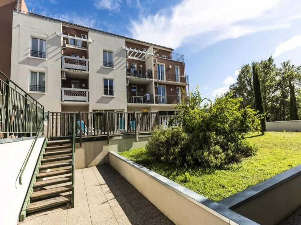 Apartamento entero, Apartamento en Gréoux cerca del spa in Gréoux-les-Bains, Parc naturel régional du Verdon